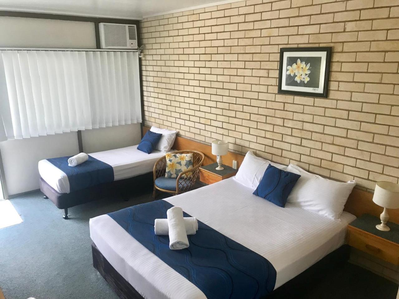 Tropical Gateway Motor Inn Rockhampton Exterior foto